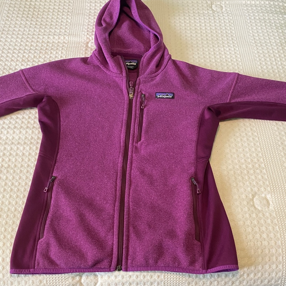 Patagonia Women's Purple Hooded Better Sweater full zip Jacket
